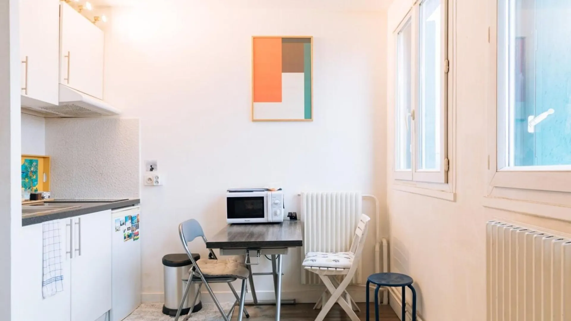 Stylish & Central Studio Apartment Menilmontant! Paříž Francie