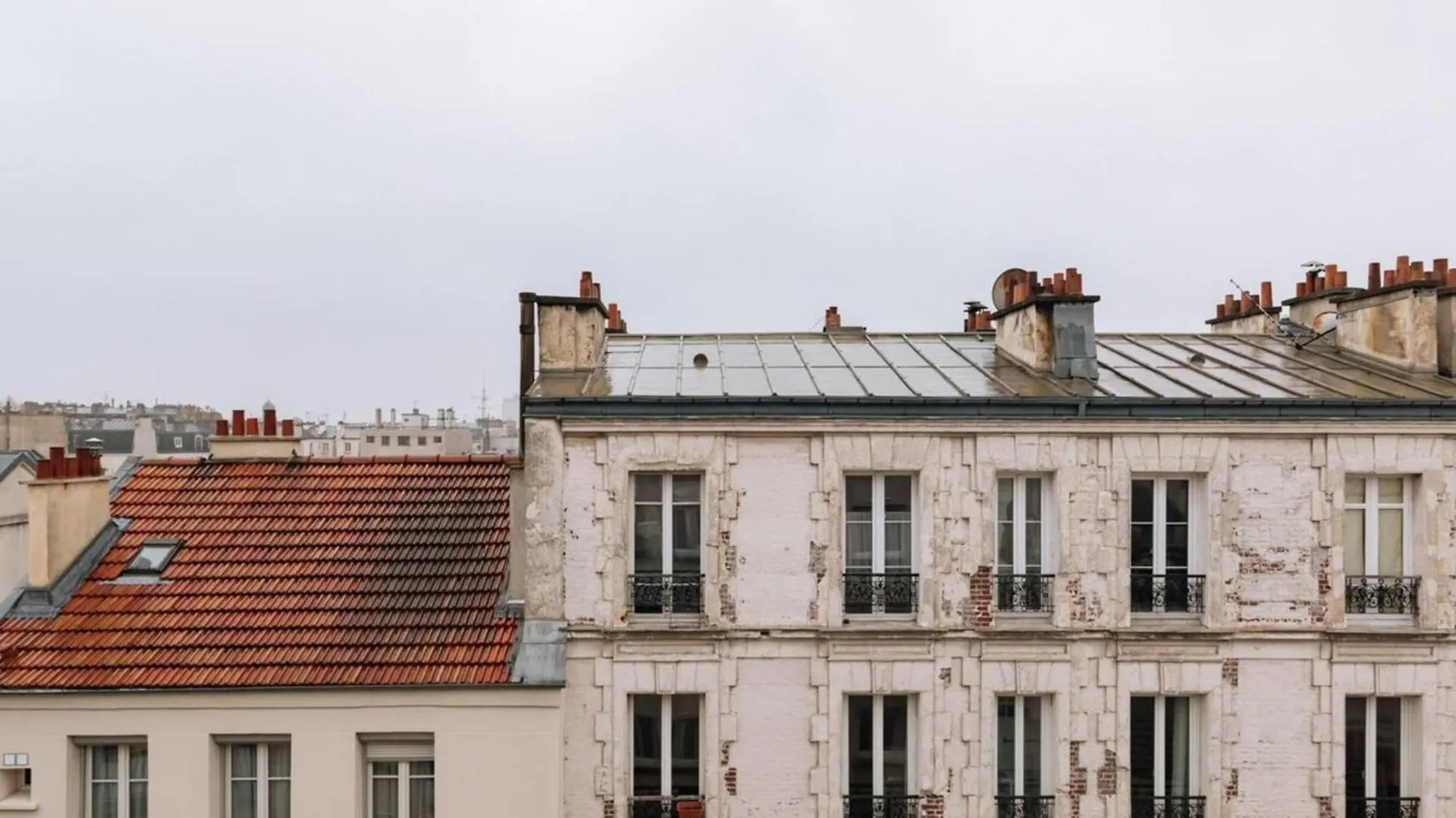 Stylish & Central Studio Apartment Menilmontant! Paříž