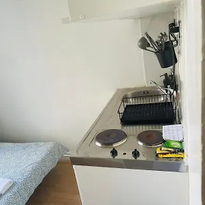 Appartement Studio - Pere Lachaise - Voltaire - Buttes-chaumont - 2 Pers, Paris